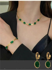 🔥Oval Green Crystal Pendant Necklace Set 🔥(Free Bracelet) 🔥