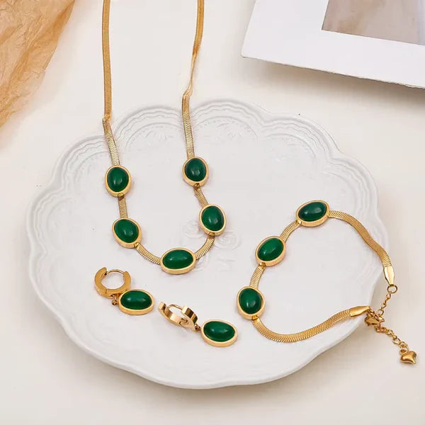 🔥Oval Green Crystal Pendant Necklace Set 🔥(Free Bracelet) 🔥